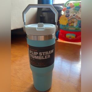 NWT Stanley 30oz. Ice Flow Flip Straw Tumbler- sky blue